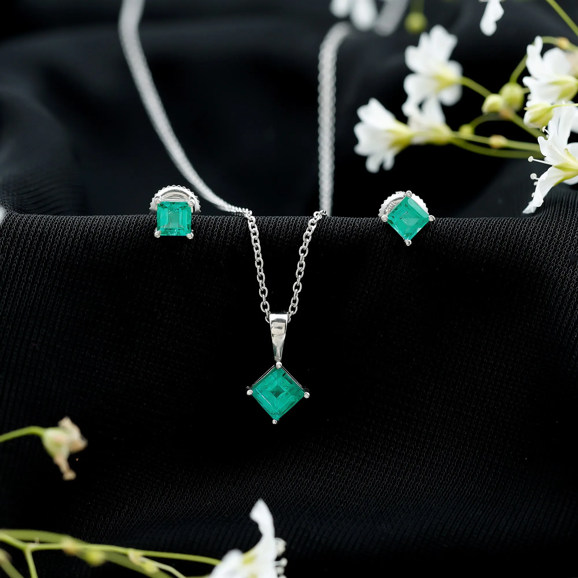 2 CT Princess Cut Emerald Solitaire Jewelry Set