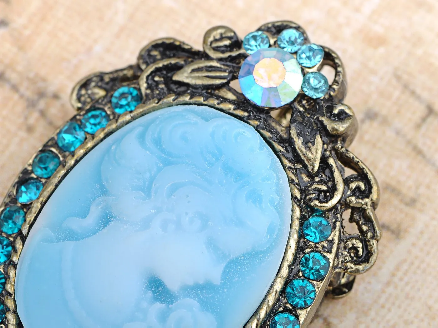 Alilang Womens Silver Clear Crystal Rhinestones Grey Blue Vintage Antique Cameo Lady Brooch Pin