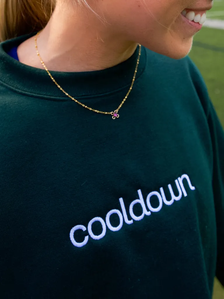 Cooldown Daisy Necklace