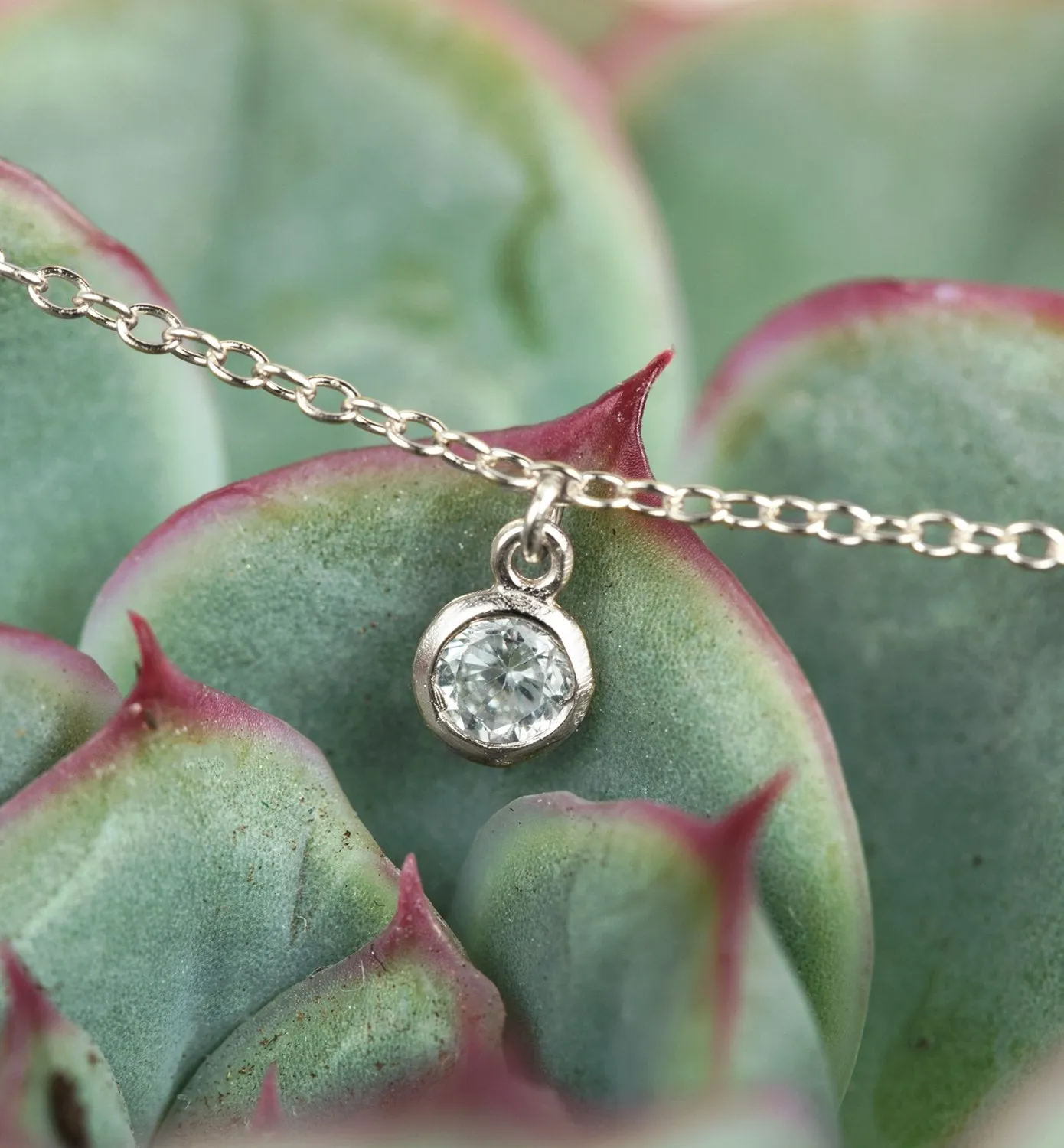 Dangle Crystal Choker