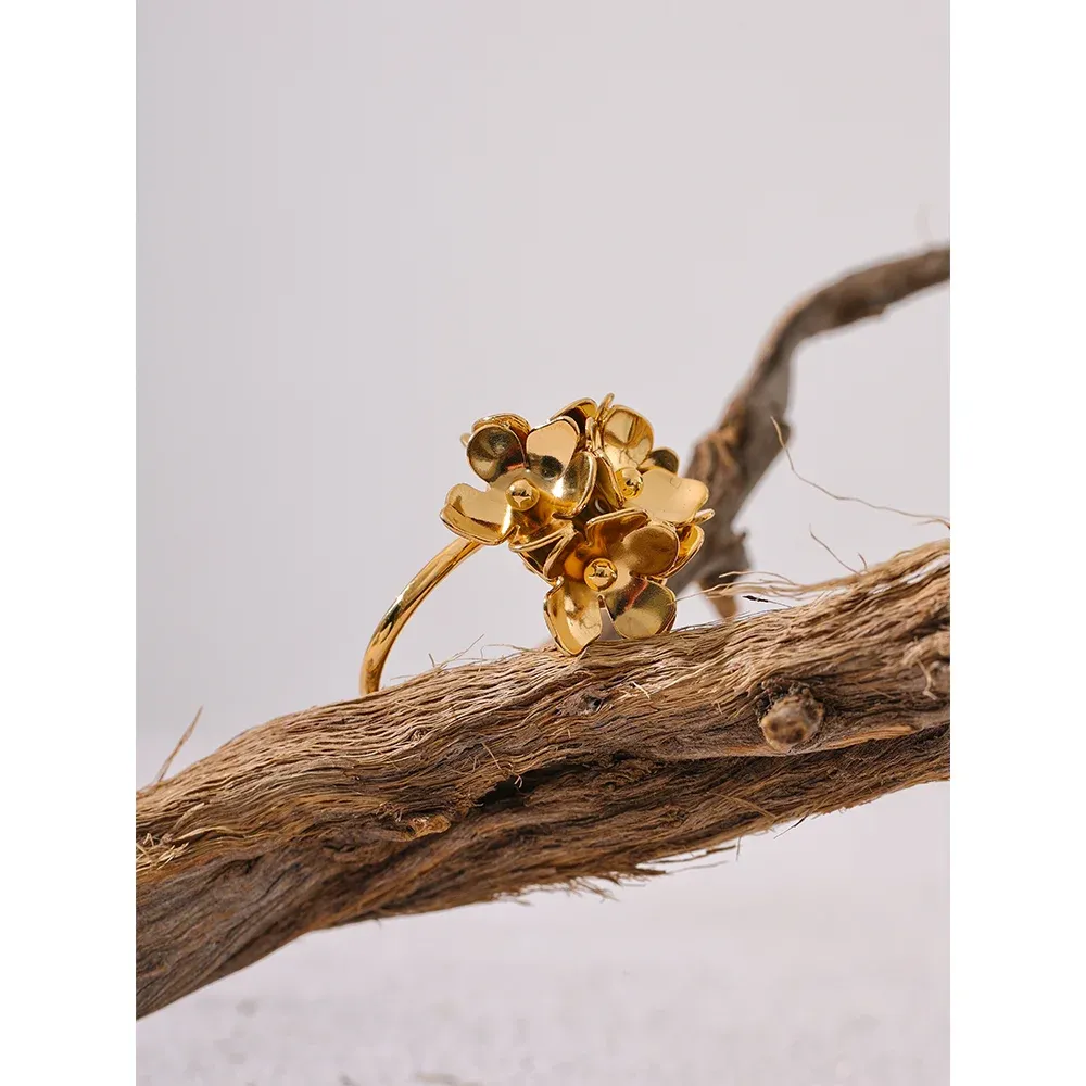 Flower Shaped Adjustable Ring