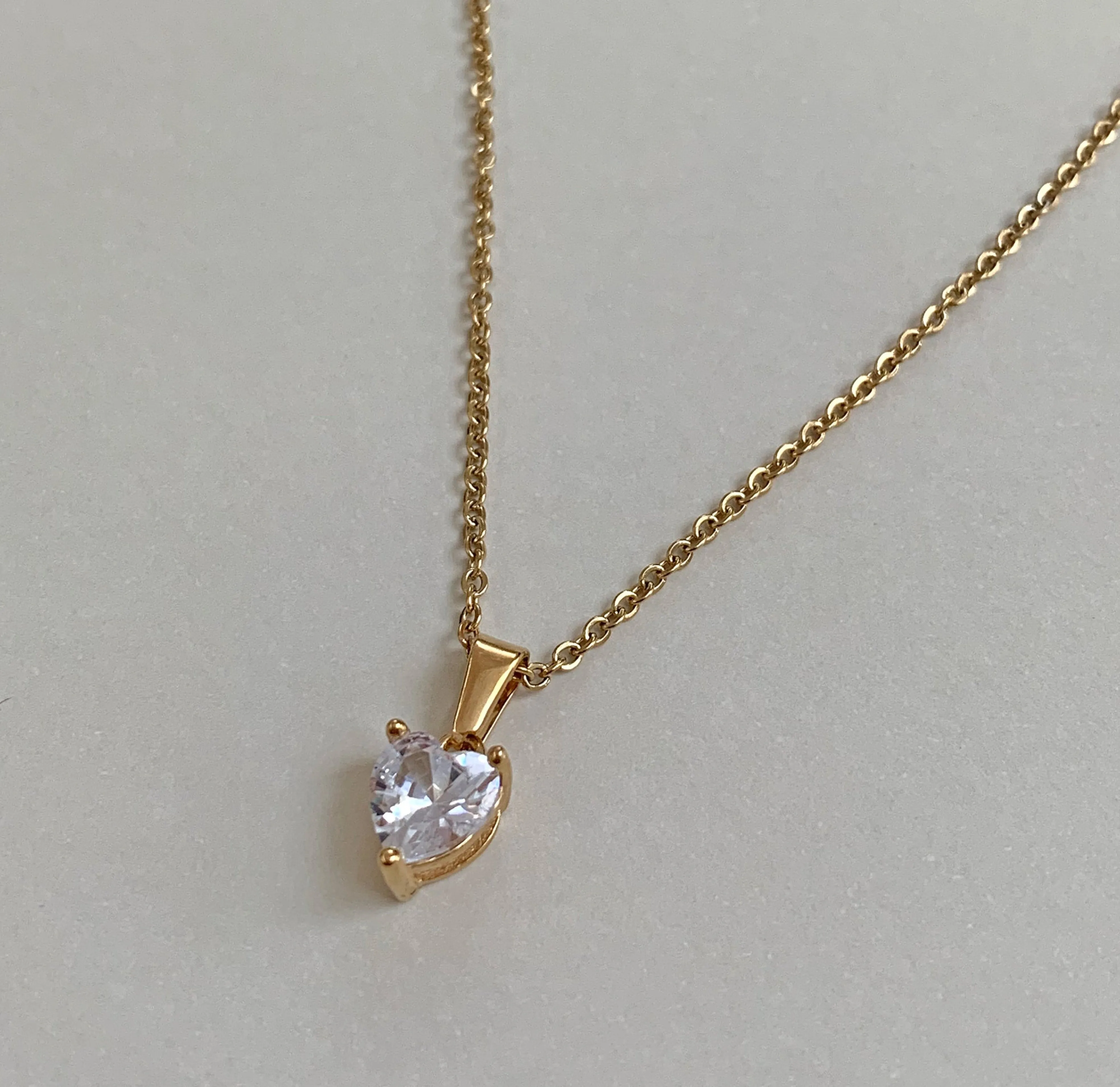 VALENTINE HEART CZ DIAMOND PENDANT NECKLACE