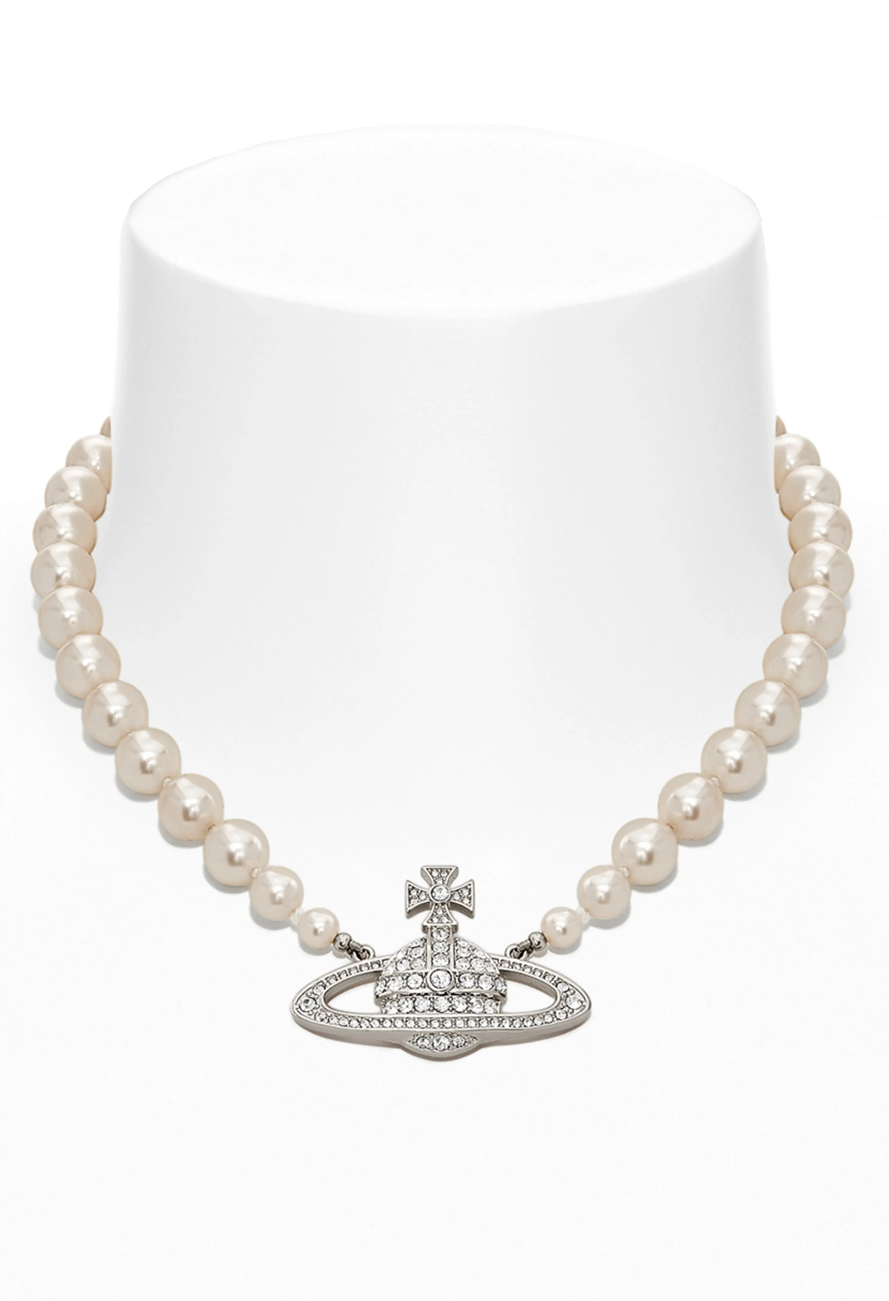 Vivienne Westwood Platinum Plated Cream Pearl Bas Relief Choker